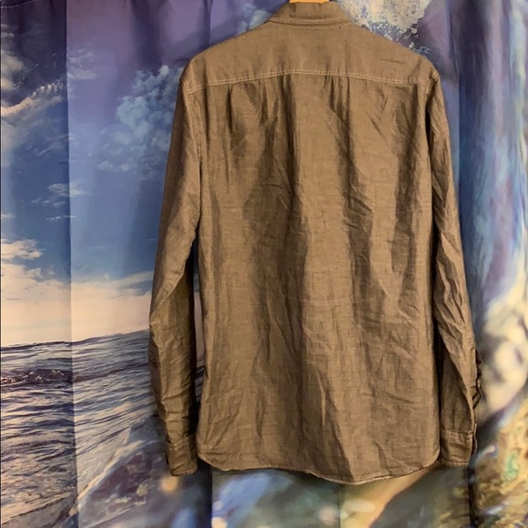 Button down - Picture 2 of 2